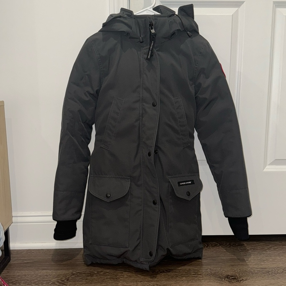 Canada Goose Trillium Parka in Graphite